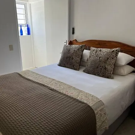 Inn 201 Hermanus Exterior photo